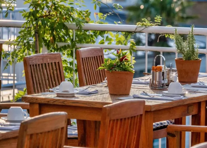 فندق ومنتجع بريسايز شيفولوزي فندق